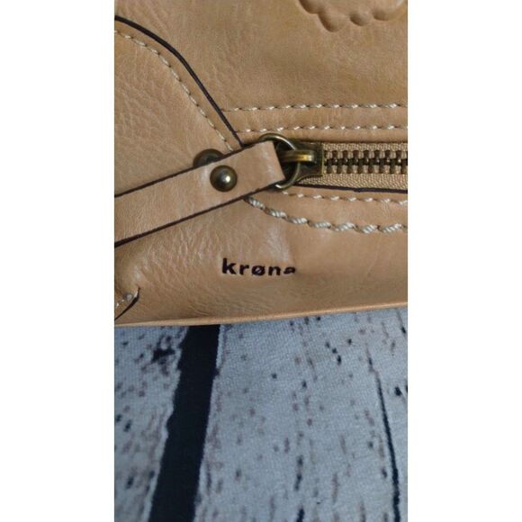 Krona 100% vinyl, 100% polyester lining, tooled purse bag satchel - Picture 11 of 11